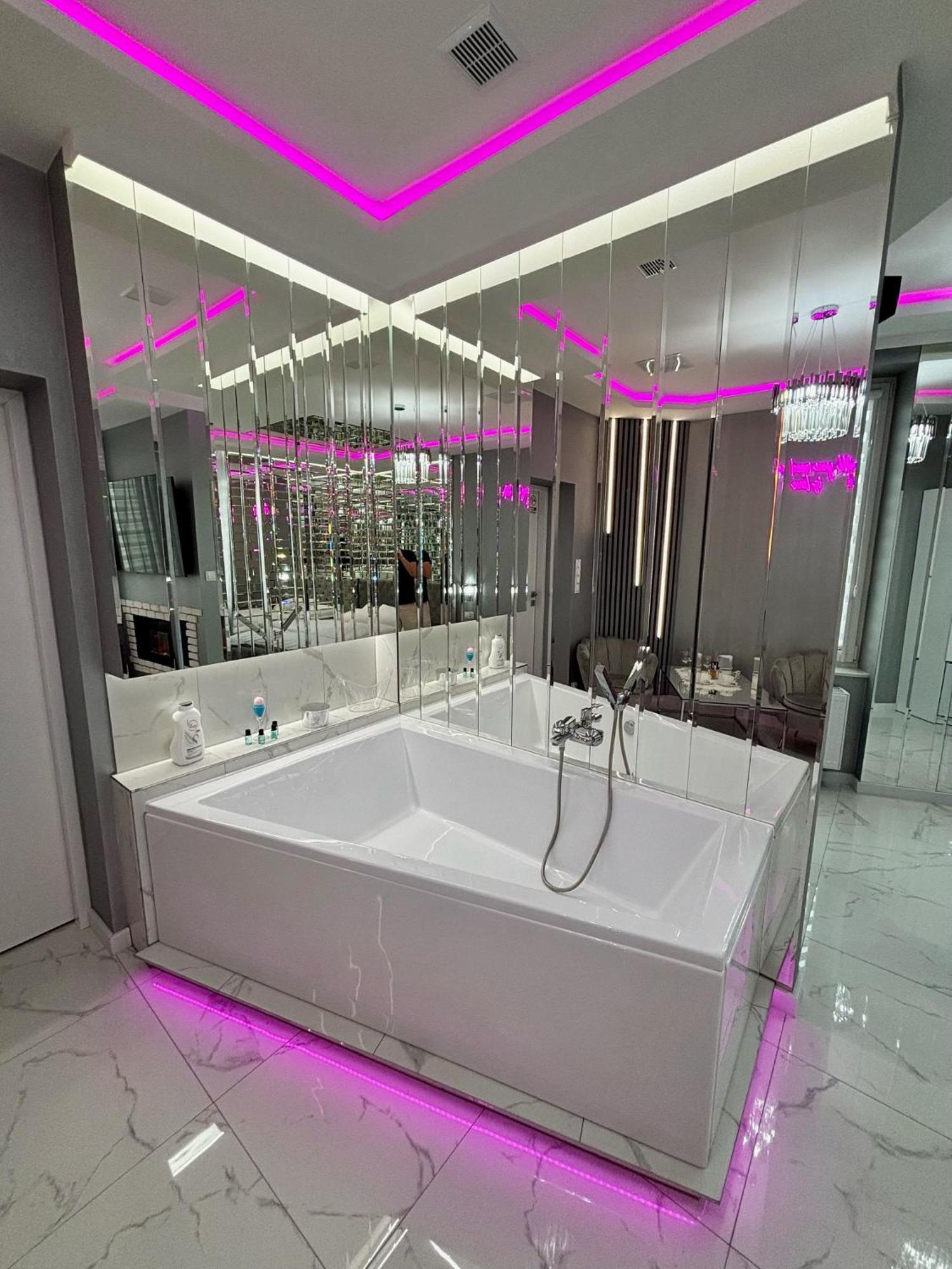 Apartament "Prezydencki Deluxe" Centrum Z Duza Wanna Dla Dwojga Hnězdno Exteriér fotografie